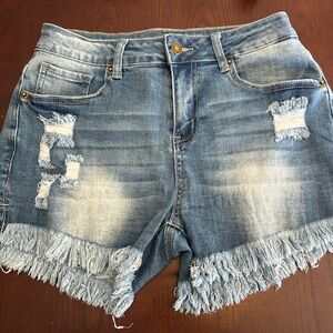 Jean Shorts. Stretchy size small. Cut off Jean shorts